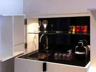 ホテル Le Bourg 7 リュトリー