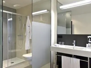 Le Bourg 7 فندق 4*