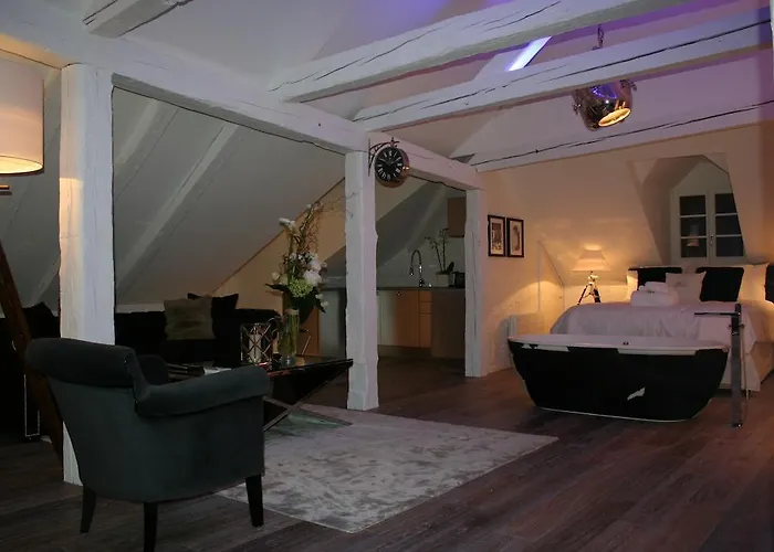 فندق Le Bourg 7 لتري