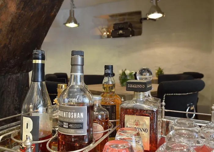 فندق Le Bourg 7 4*